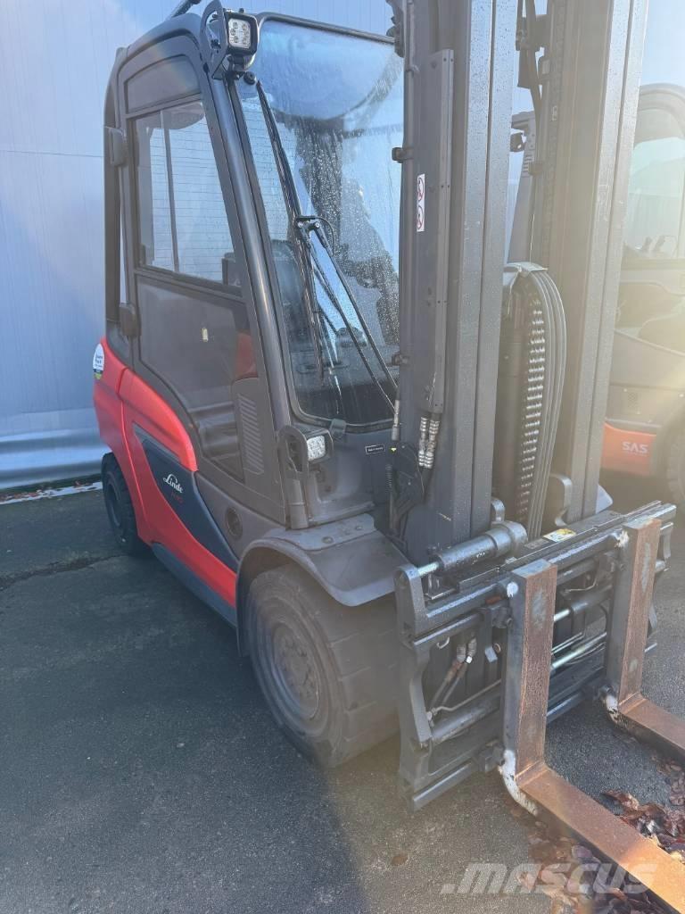 Linde H30D-01 Dízel targoncák