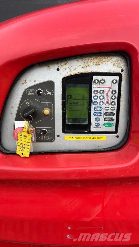 Manitou 180 ATJ Karos emelők