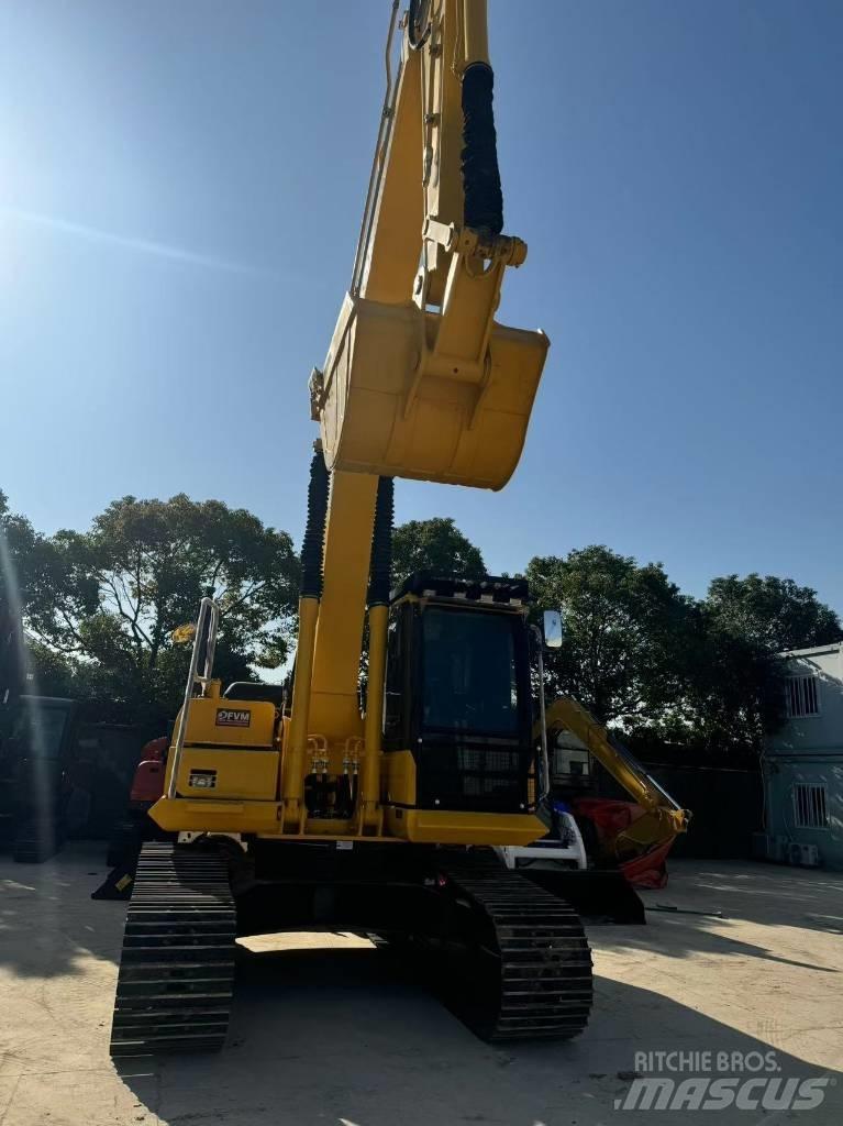 Komatsu PC 200-8 Lánctalpas kotrók