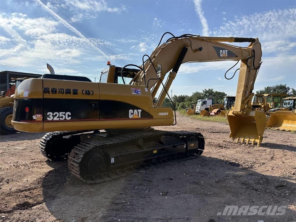 CAT 325 C Lánctalpas kotrók
