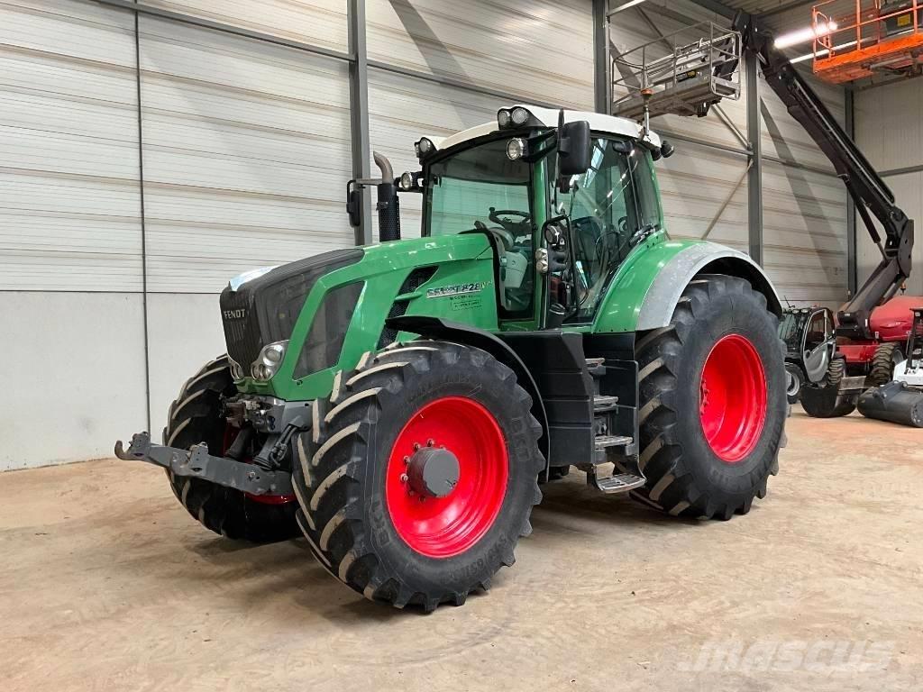 Fendt 828 Vario TMS Traktorok