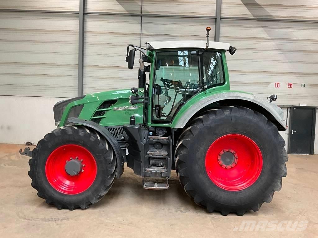 Fendt 828 Vario TMS Traktorok