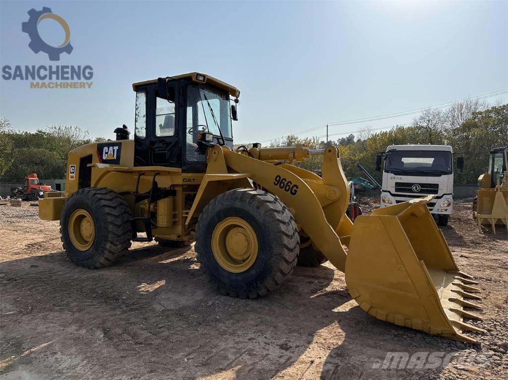 CAT 966 G Gumikerekes homlokrakodók