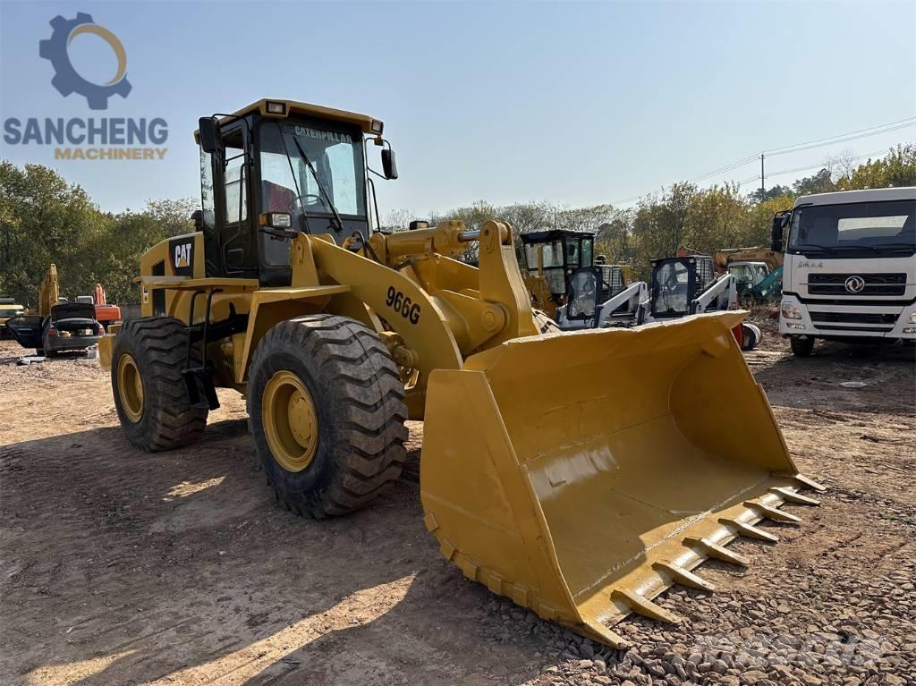 CAT 966 G Gumikerekes homlokrakodók