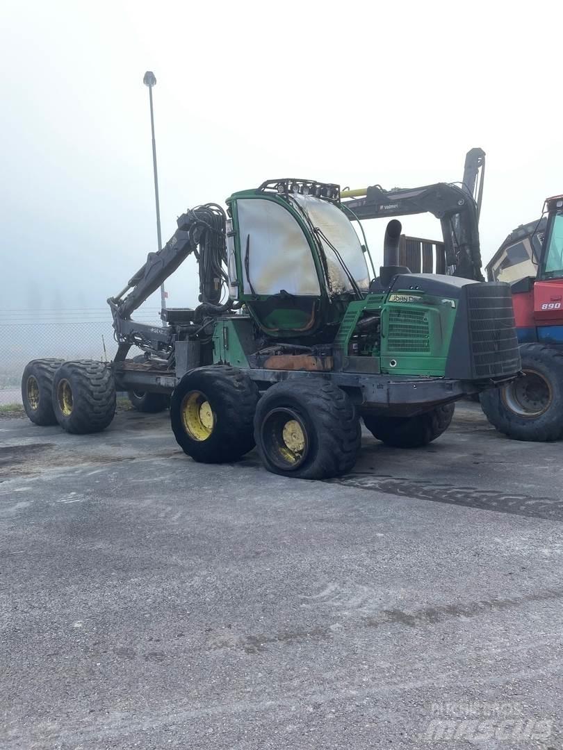 John Deere 1210E Kihordók