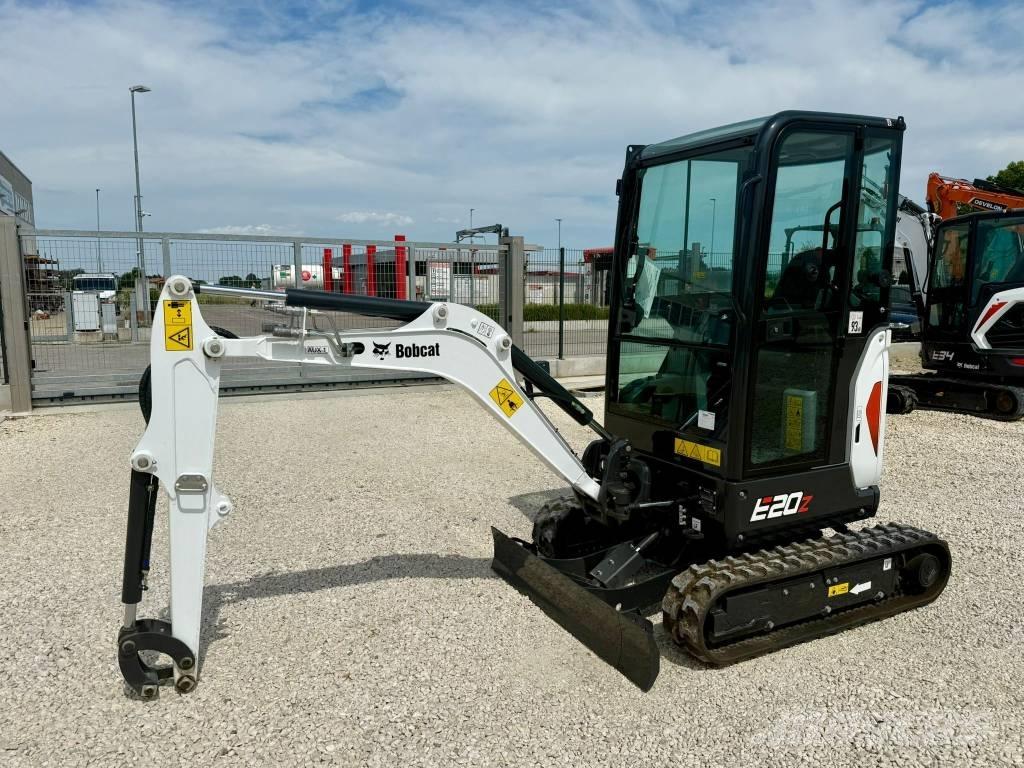 Bobcat E 20z Mini kotrók < 7t