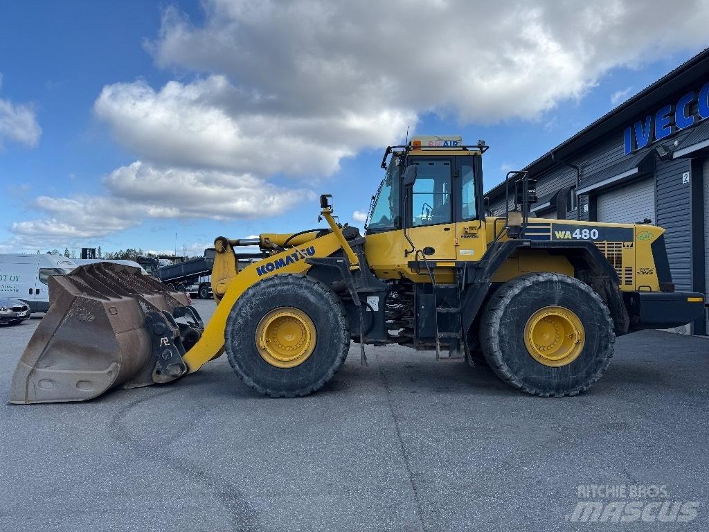 Komatsu WA 480 Gumikerekes homlokrakodók