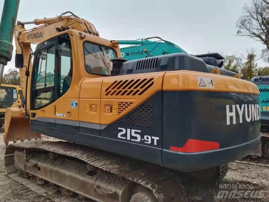 Hyundai R215-9T Gumikerekes kotrók