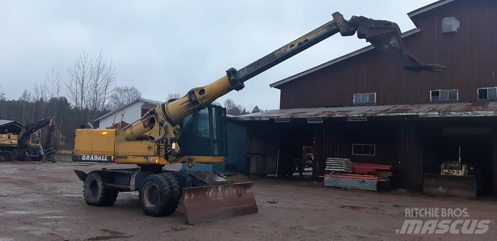 Gradall XL 2300 Gumikerekes kotrók