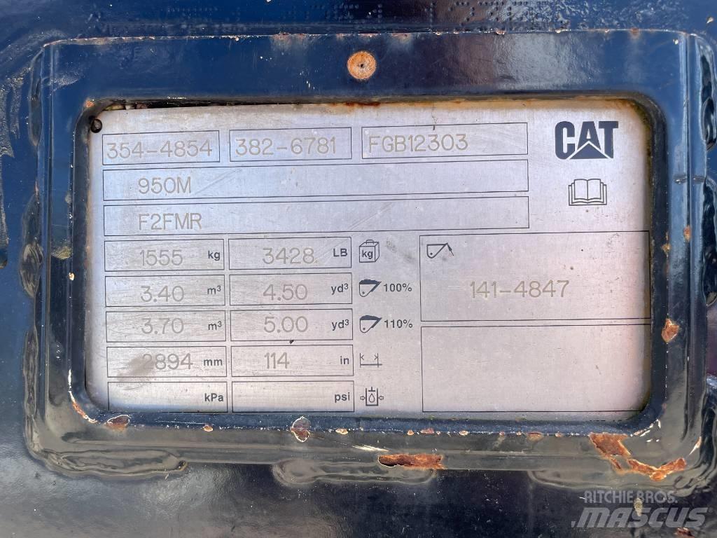 CAT 950M Gumikerekes homlokrakodók
