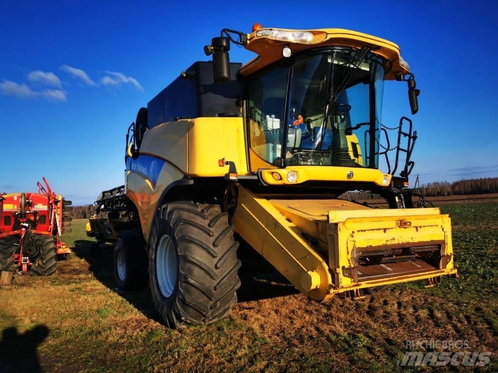 New Holland CX 8080 Kombájnok