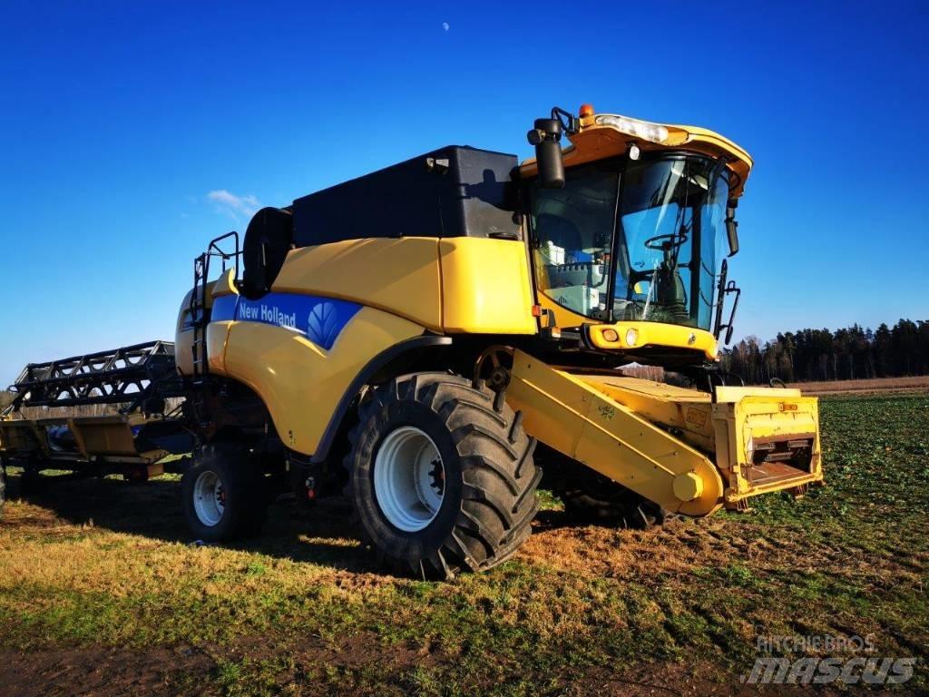 New Holland CX 8080 Kombájnok