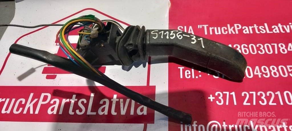 Scania 124.    1402449 Vezetőfülke és belső tartozékok