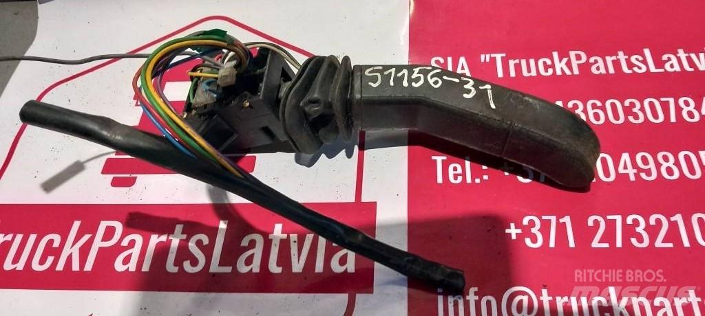 Scania 124.    1402449 Vezetőfülke és belső tartozékok