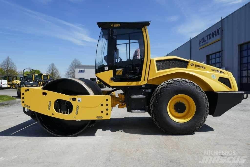 Bomag BW 213 D-5 Talajtömörítő gépek