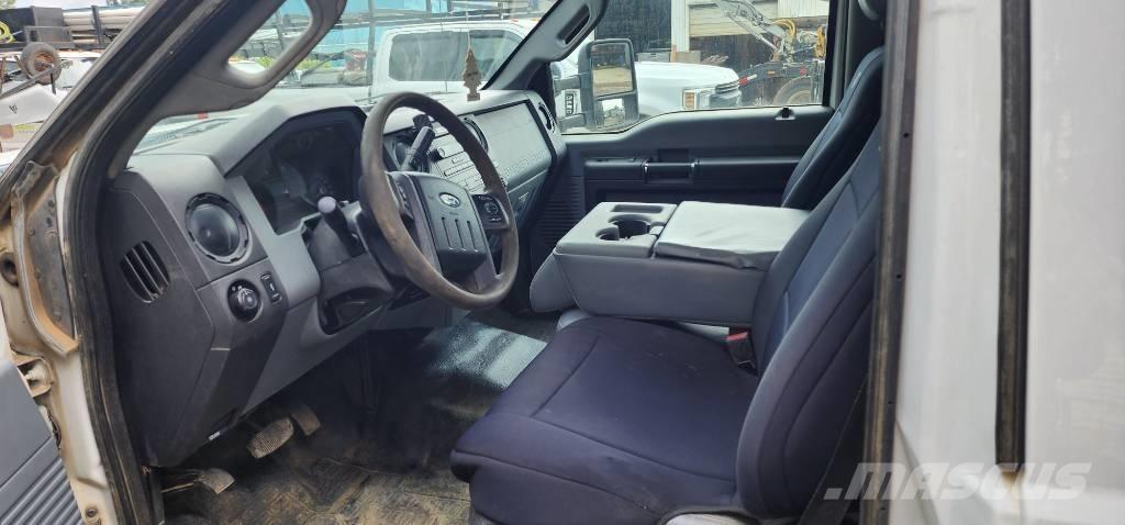 Ford F 450 XL SD Kis teherszállító/Platós kocsi