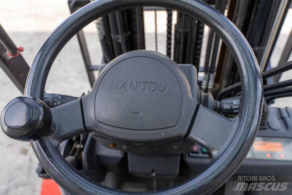 Manitou MI 30 D Dízel targoncák