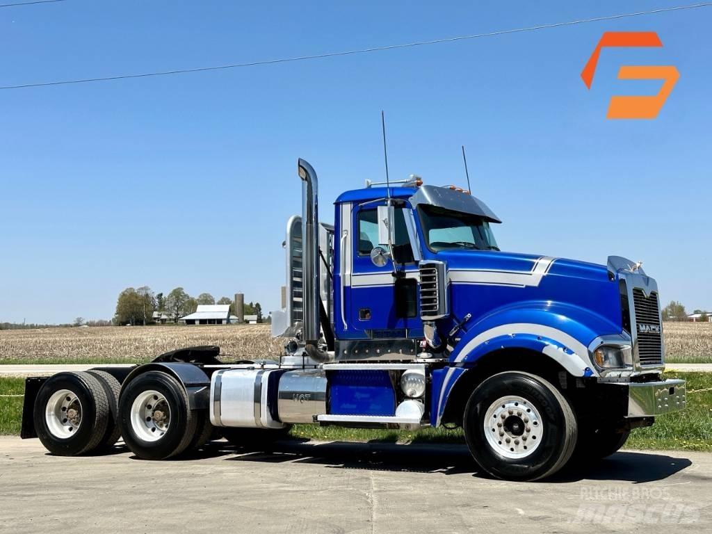 Mack Titan TD 713 Egyéb