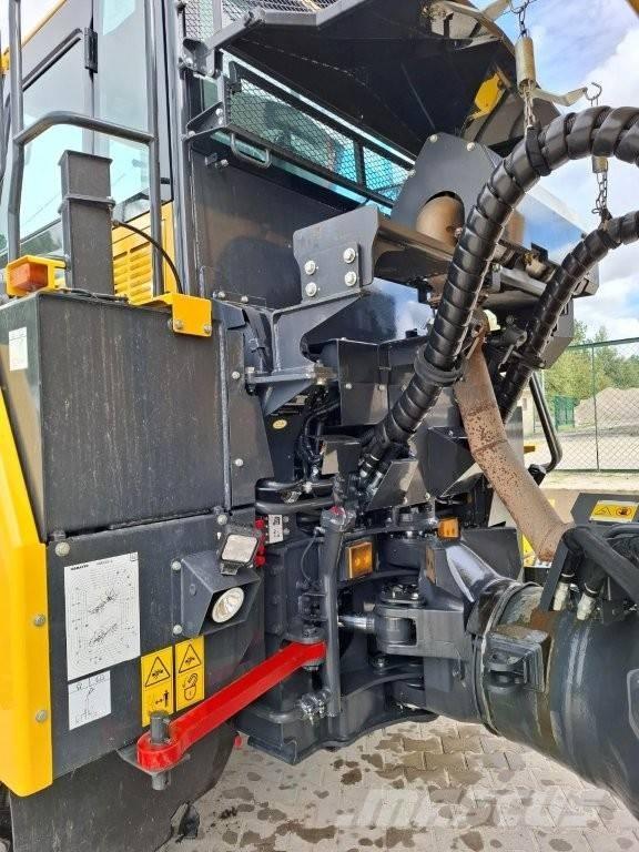 Komatsu HM 300 Csuklósdömperek