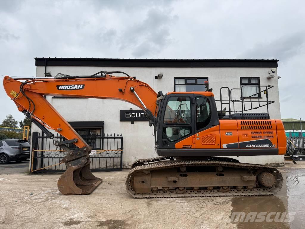 Doosan DX 225 LC-5 Lánctalpas kotrók