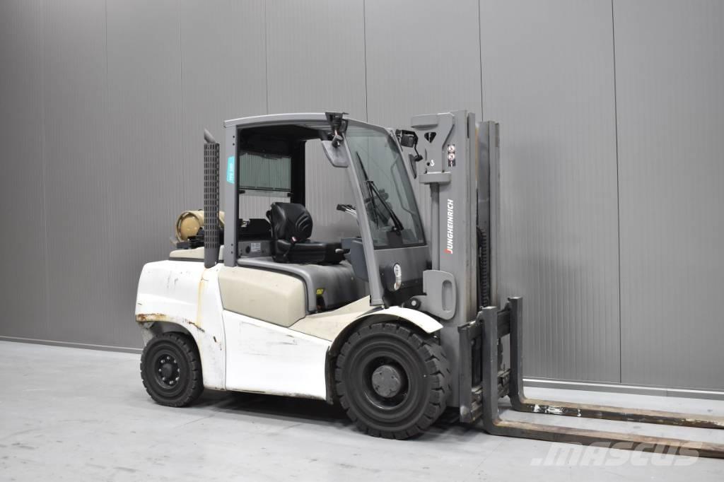 Jungheinrich TFG S50 Gázüzemű targoncák