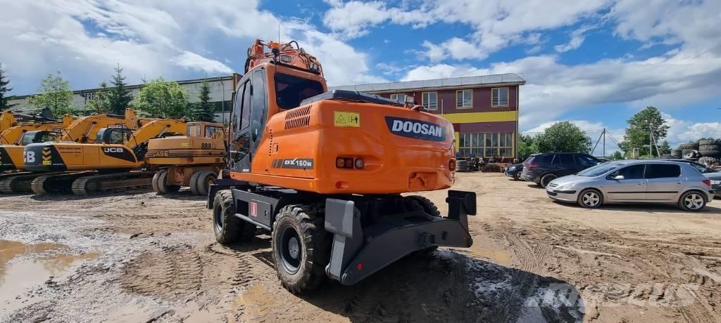 Doosan DX 160 W Gumikerekes kotrók