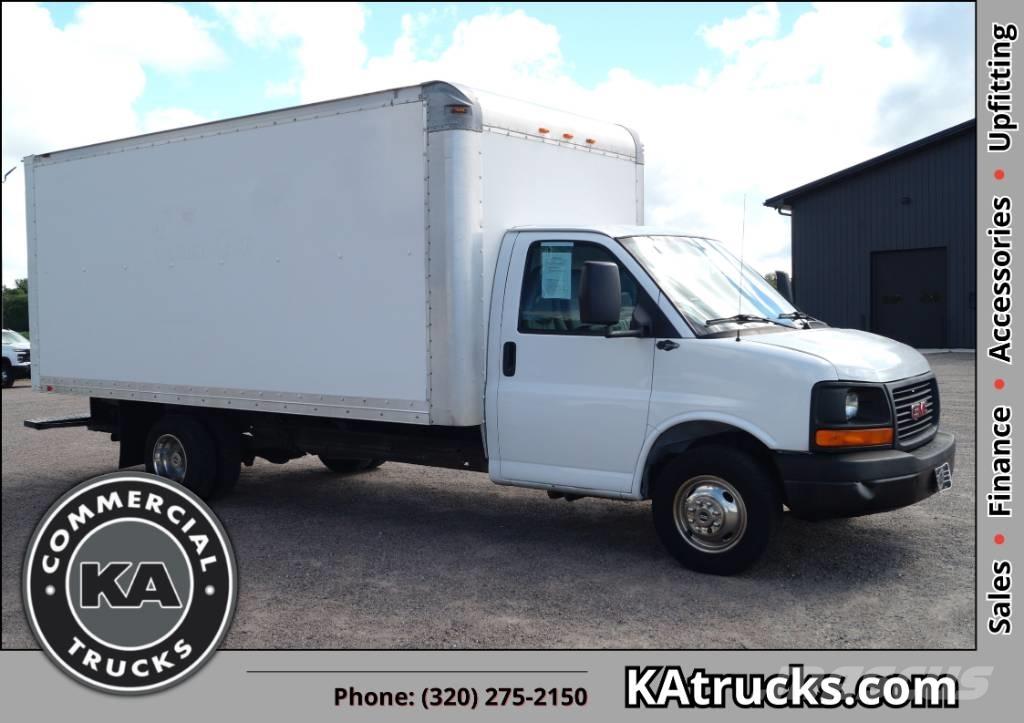 GMC Savana G3500 Dobozos teherautók