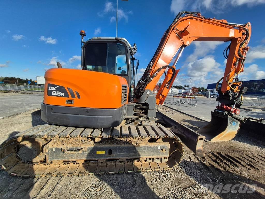 Doosan DX 85 R Közepes (midi) kotrók 7 t - 12 t