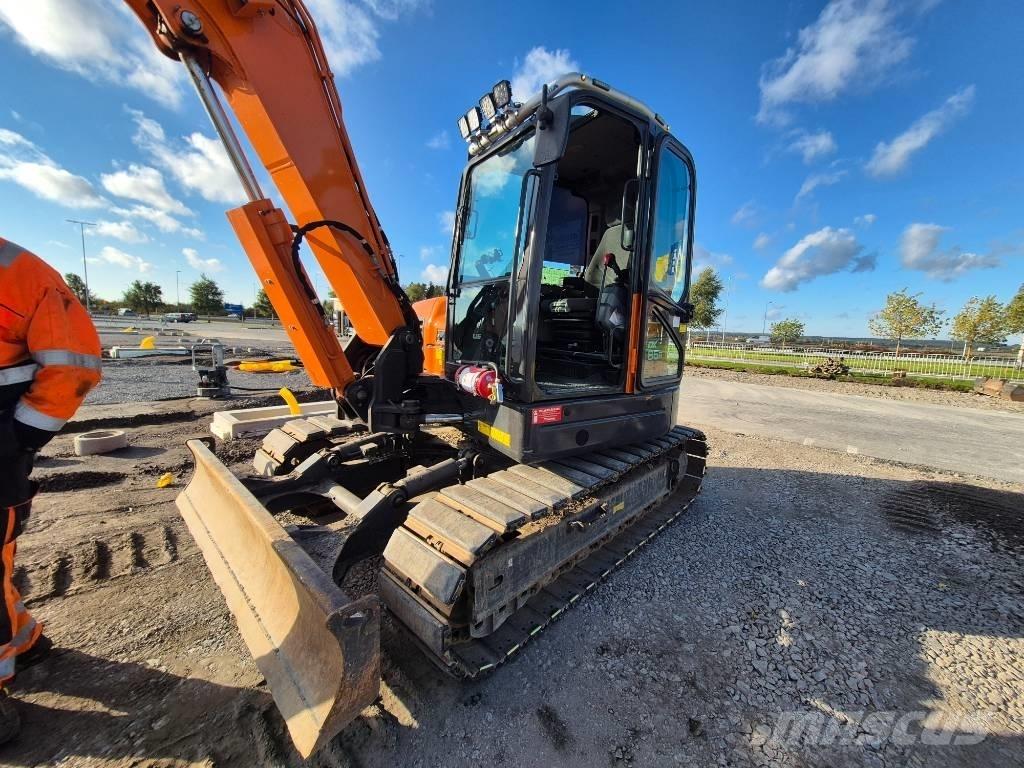 Doosan DX 85 R Közepes (midi) kotrók 7 t - 12 t