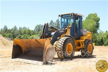 DEERE 524K Gumikerekes homlokrakodók