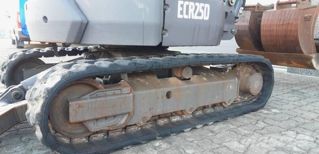 Volvo ECR 25 D Mini kotrók < 7t
