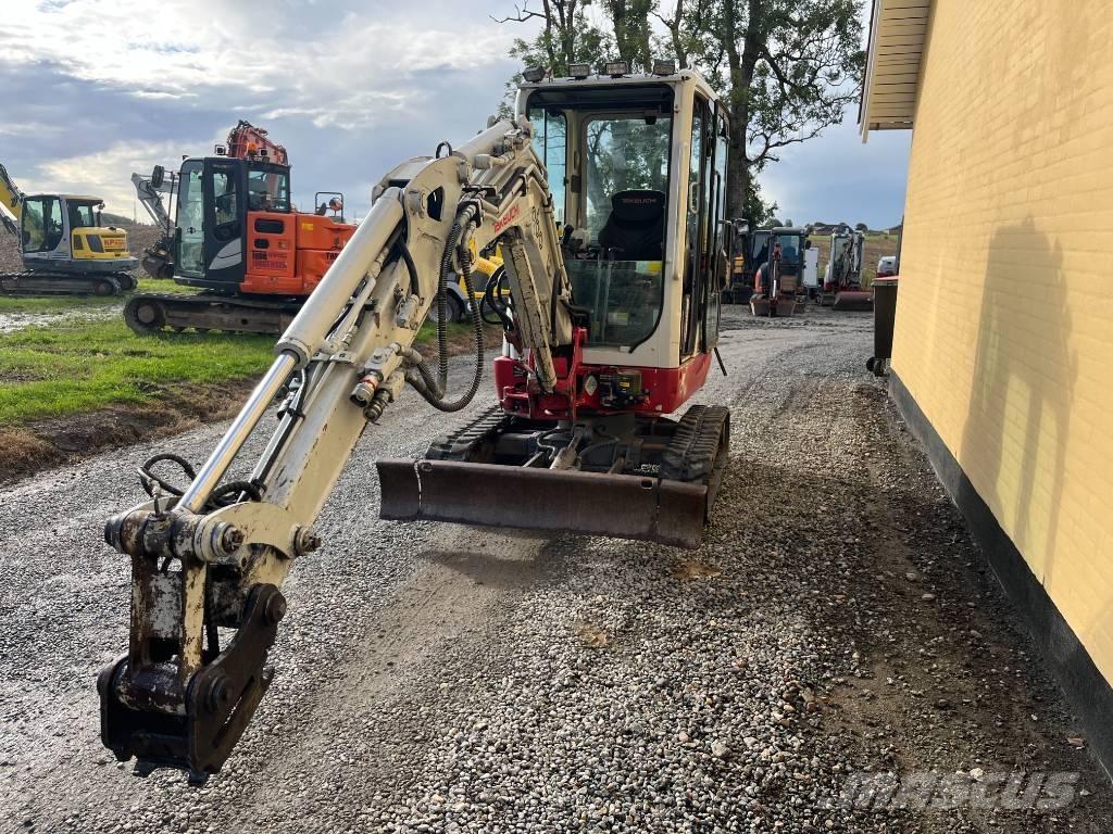 Takeuchi TB 225 Mini kotrók < 7t