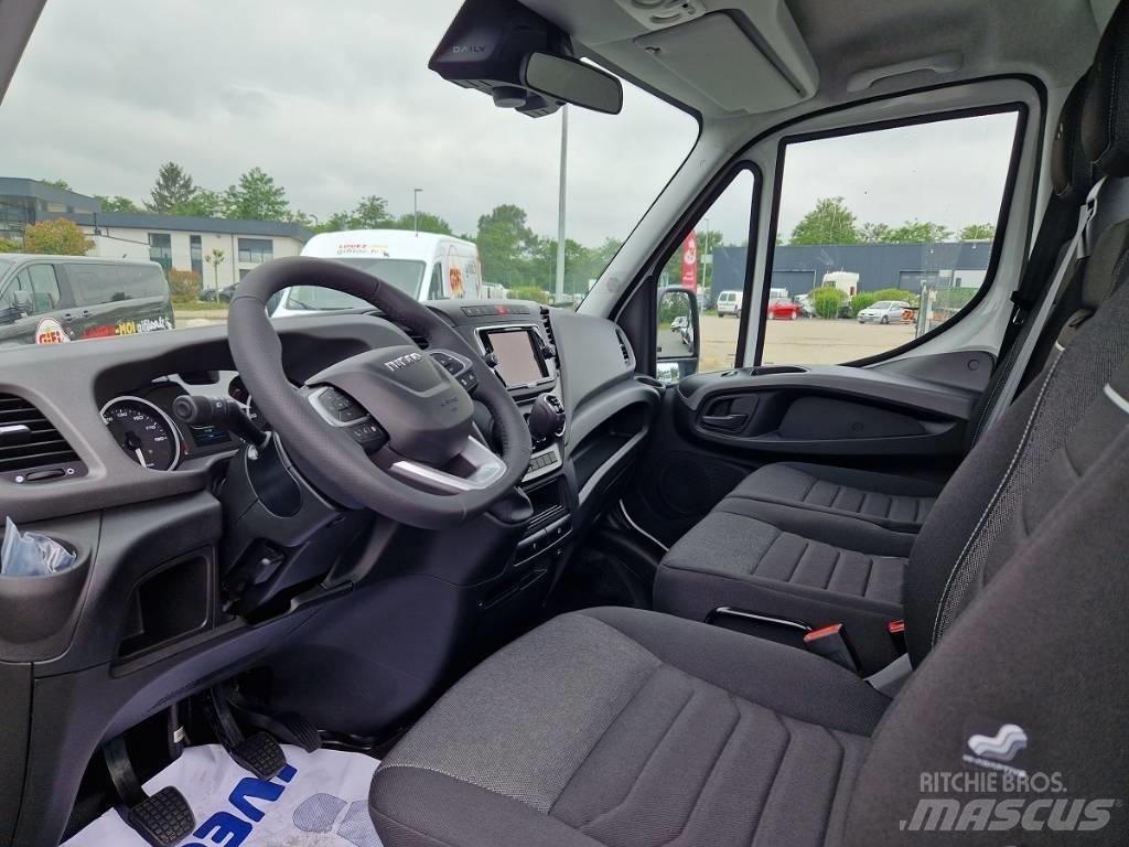 Iveco daily 35s18 Transporterek