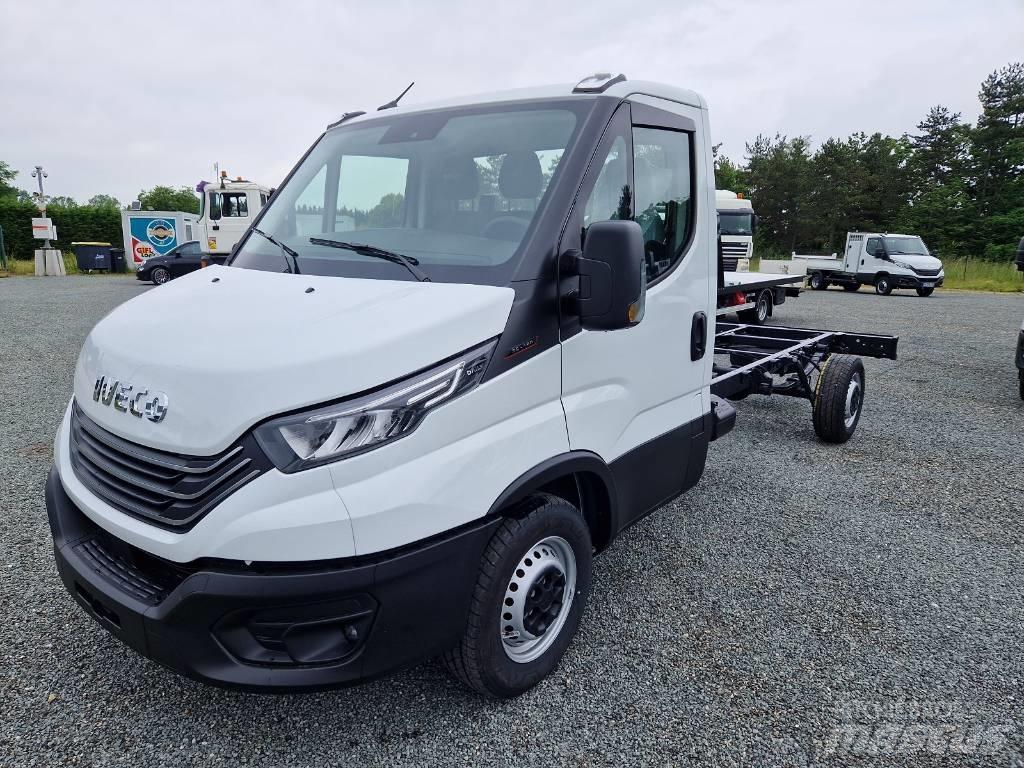 Iveco daily 35s18 Transporterek