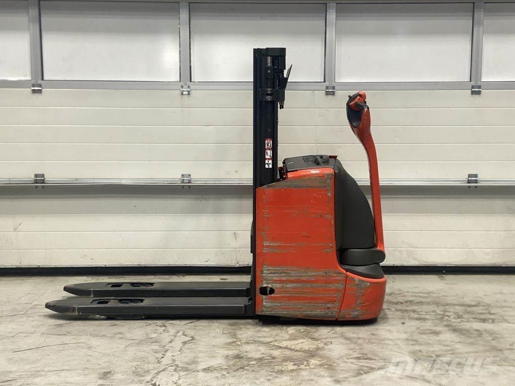Linde L12 I Gyalogkíséretű targonca