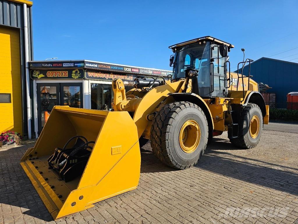 CAT 950L Gumikerekes homlokrakodók