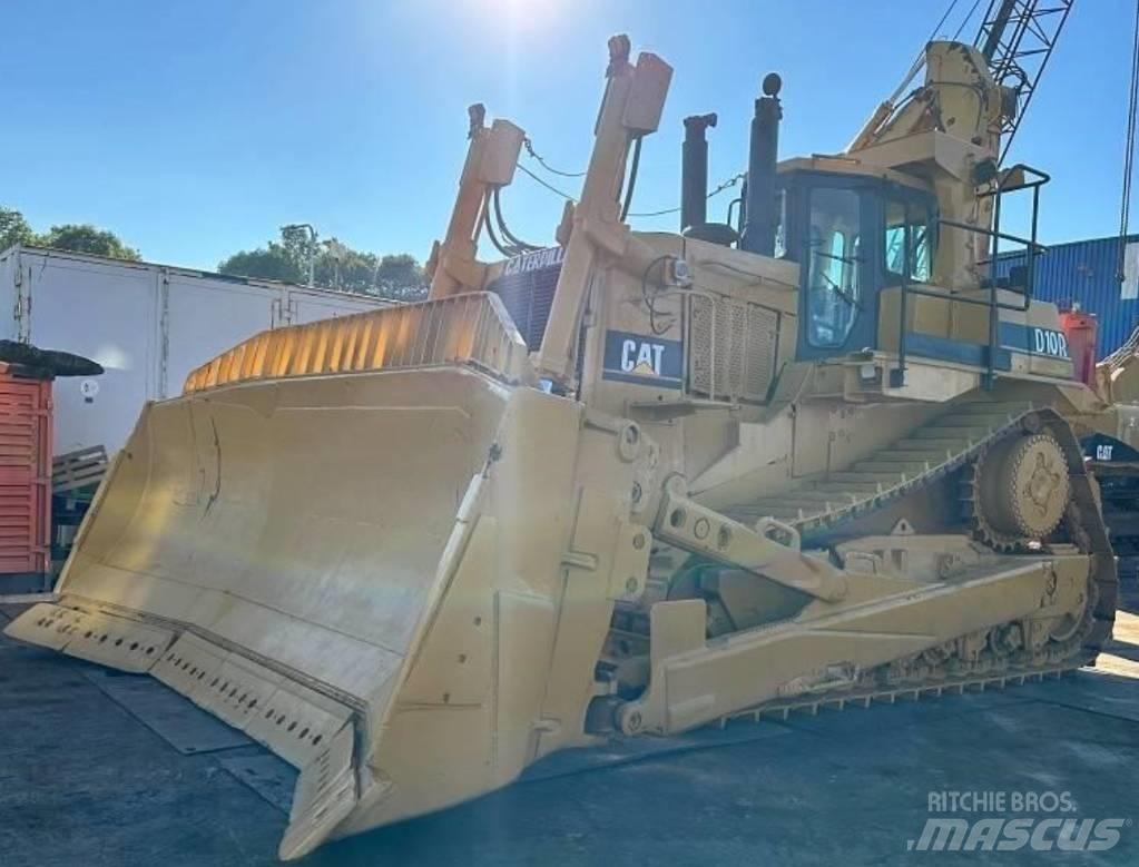 CAT D 10 R II lánctalpas dózerek