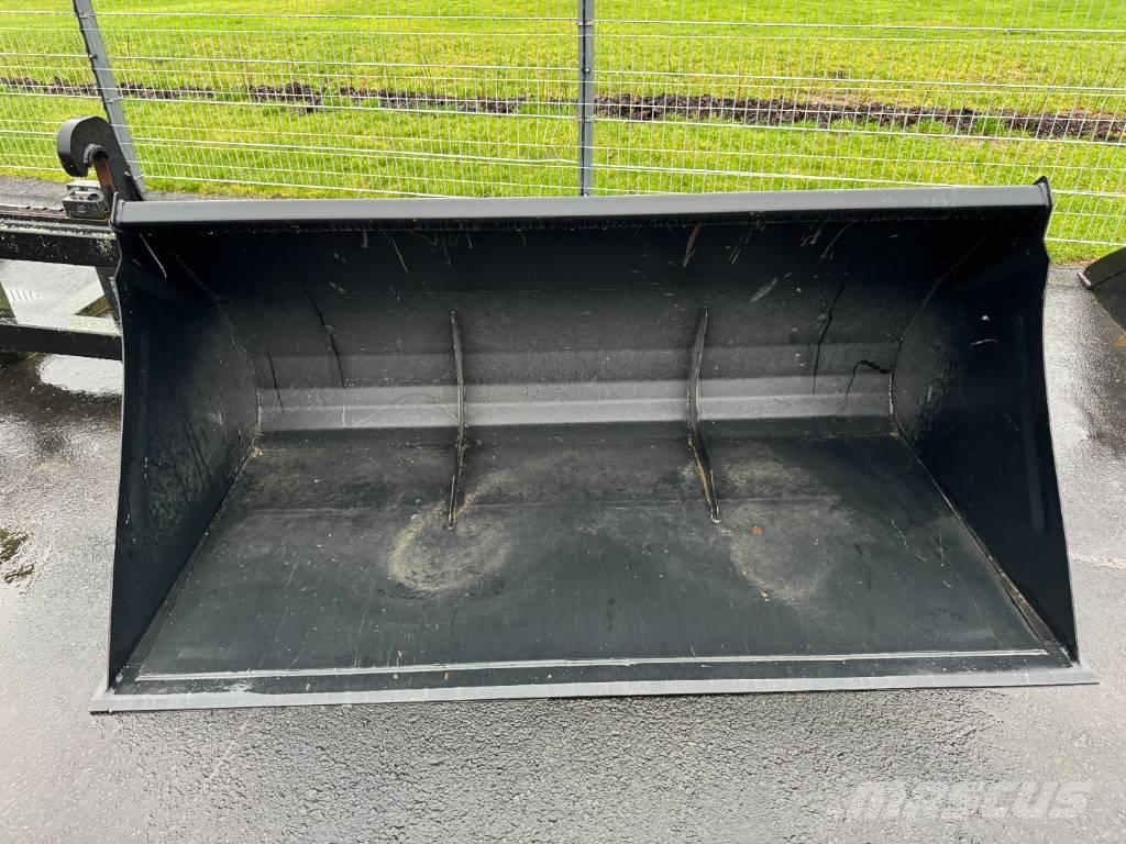 Quicke Skopa VS 200 Egyéb traktor tartozékok