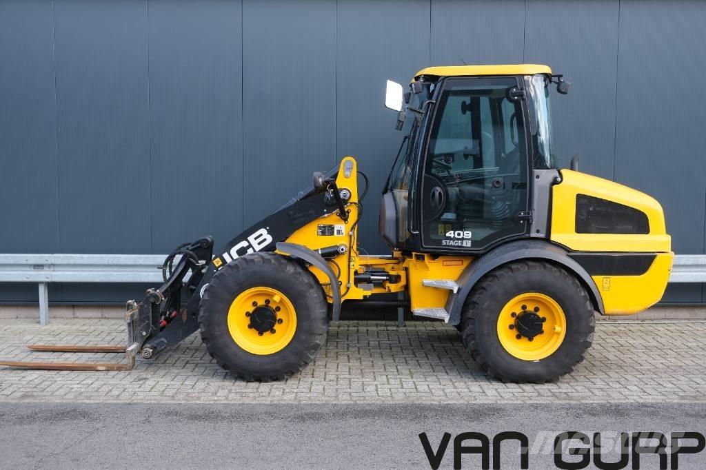 JCB 409 | 2023 | 548h Gumikerekes homlokrakodók