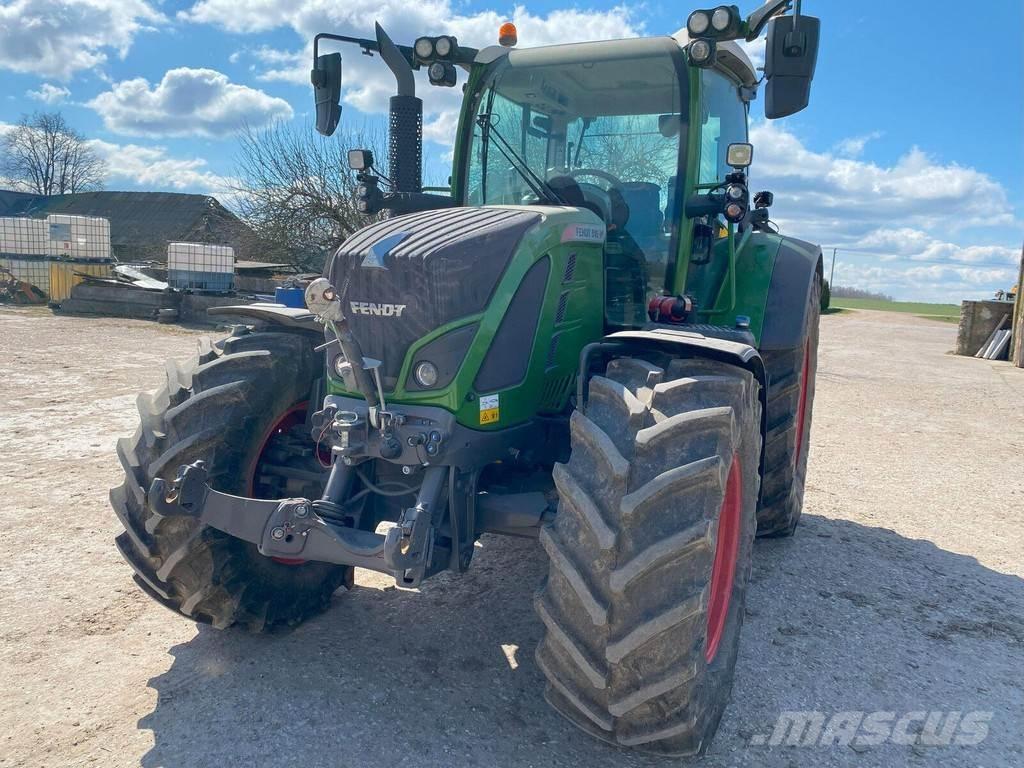Fendt 516 Vario Traktorok