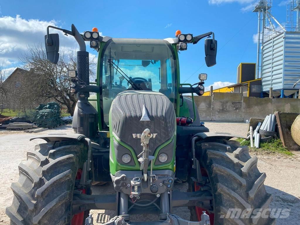 Fendt 516 Vario Traktorok