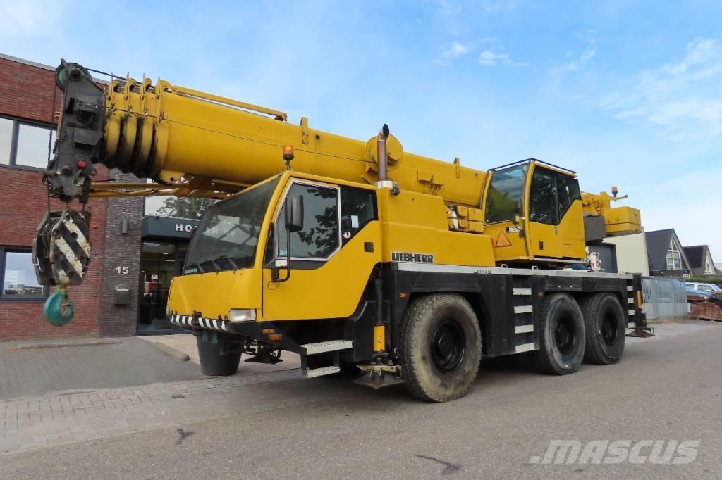 Liebherr LTM 1055-1 Terepdaruk