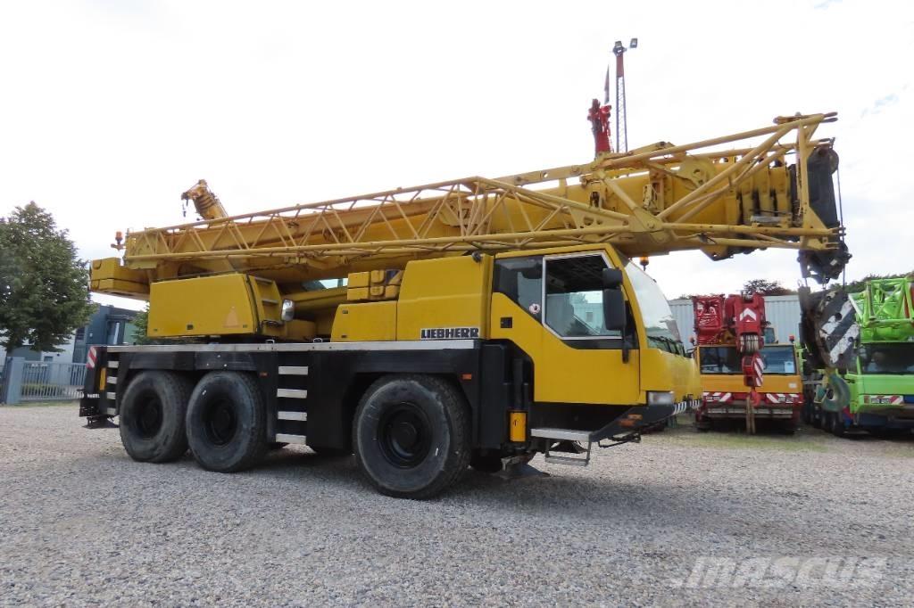 Liebherr LTM 1055-1 Terepdaruk