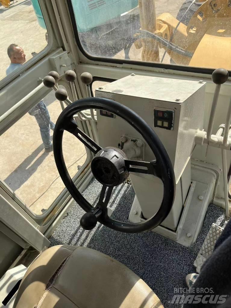 CAT 140 K Gréderek