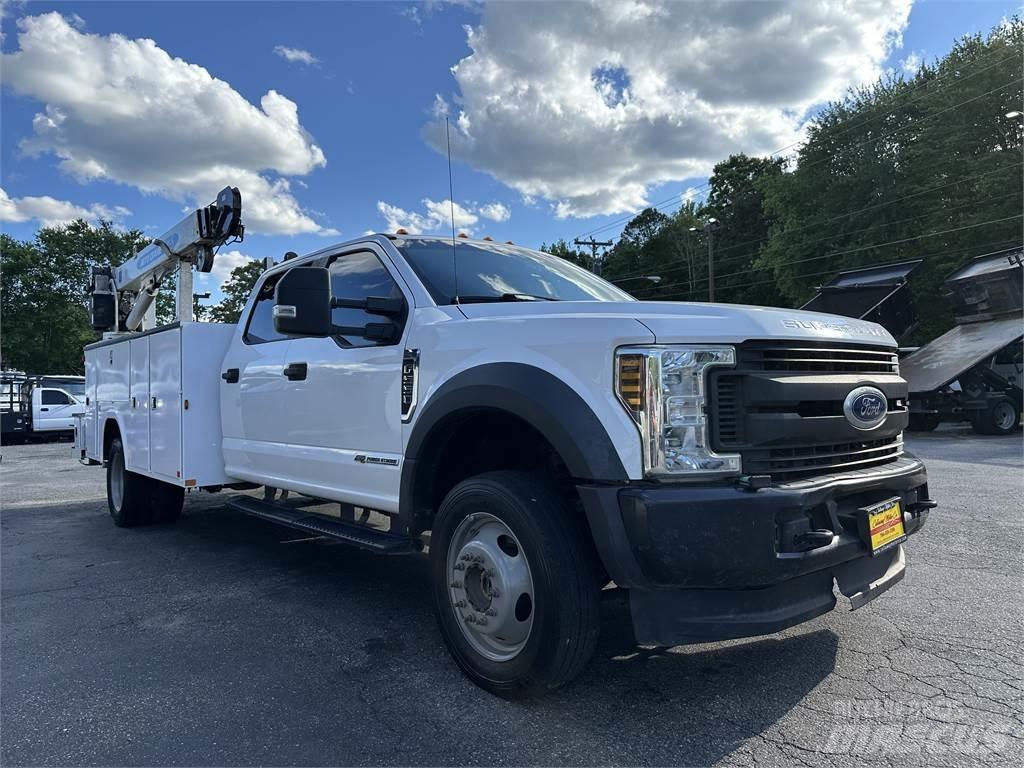 Ford F550 Közúti karbantartó haszongépek