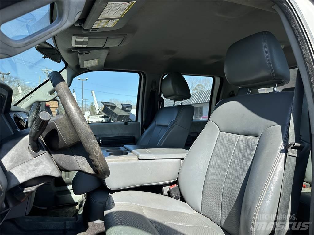 Ford F550 Billenő teherautók