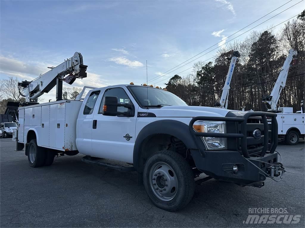 Ford F550 Közúti karbantartó haszongépek