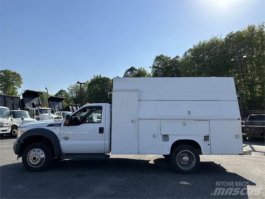 Ford F550 Közúti karbantartó haszongépek