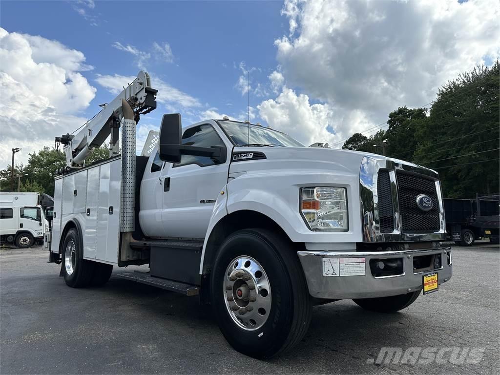 Ford F750 Közúti karbantartó haszongépek
