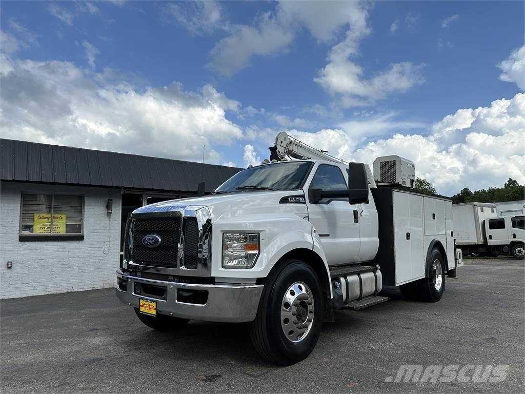 Ford F750 Közúti karbantartó haszongépek